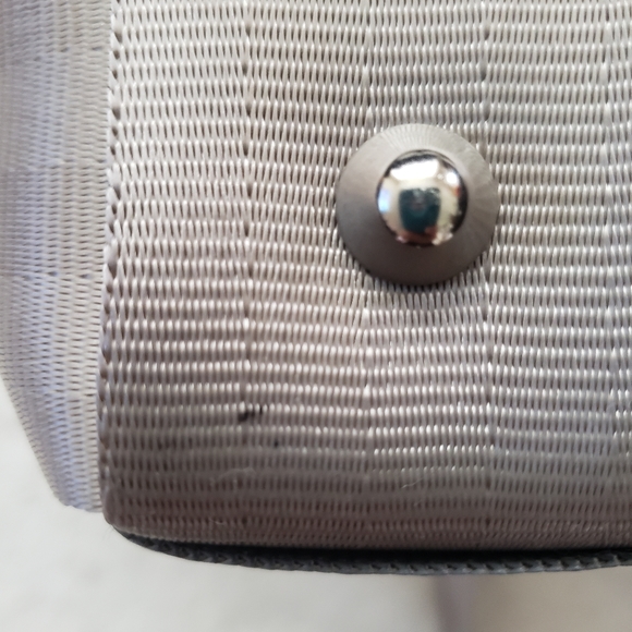 HARVEYS • Sand Dollar LTD Medium Tote - Picture 3 of 16